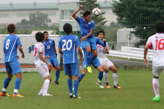 90分プレーした山田拓巳は3人目の動きで前方へ飛び出すなど積極的にプレー。球際でも戦う姿勢を見せた。